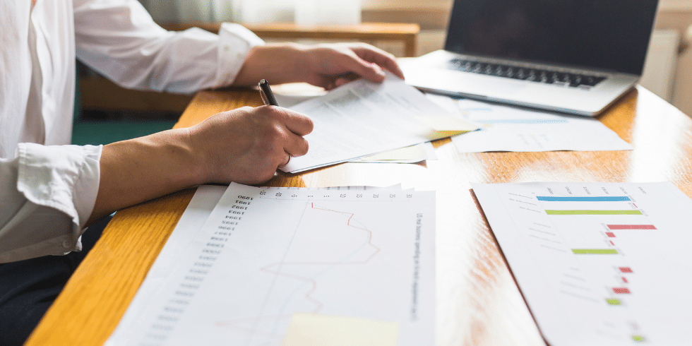 Relatórios Gerenciais Mensais: Como Transformar Dados em Estratégia